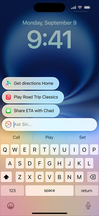 Egy iPhone-on az újratervezett Siri és a Gépelés Sirihez funkció látható.