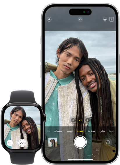 عرض توضيحي لميزة الاستمرارية مع iPhone وApple Watch.