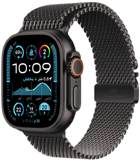 Apple Watch Ultra 2 بإطار من التيتانيوم الأسود وحزام Loop ترايل أسود.