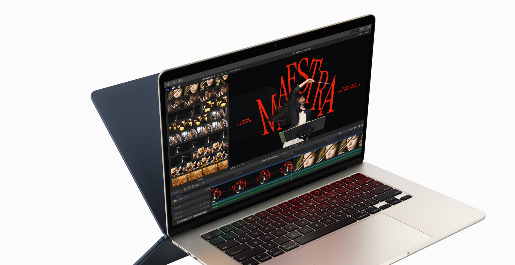 Una MacBook Air muestra una edición de video en Final Cut Pro para demostrar las capacidades del chip M4 mientras la parte trasera de una segunda MacBook Air aparece por detrás para crear un efecto de espejo