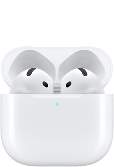 سماعة AirPods 4 داخل علبة شحن مع غطاء مفتوح.