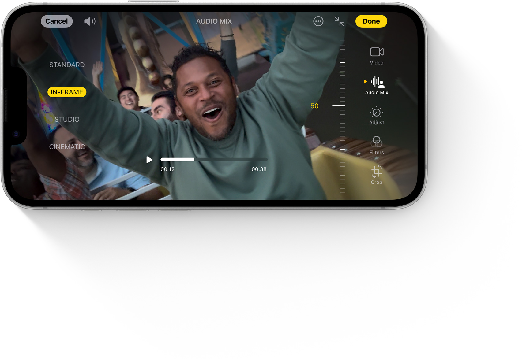 L’écran d’un iPhone 16e montre l’outil Mix audio en cours d’utilisation.